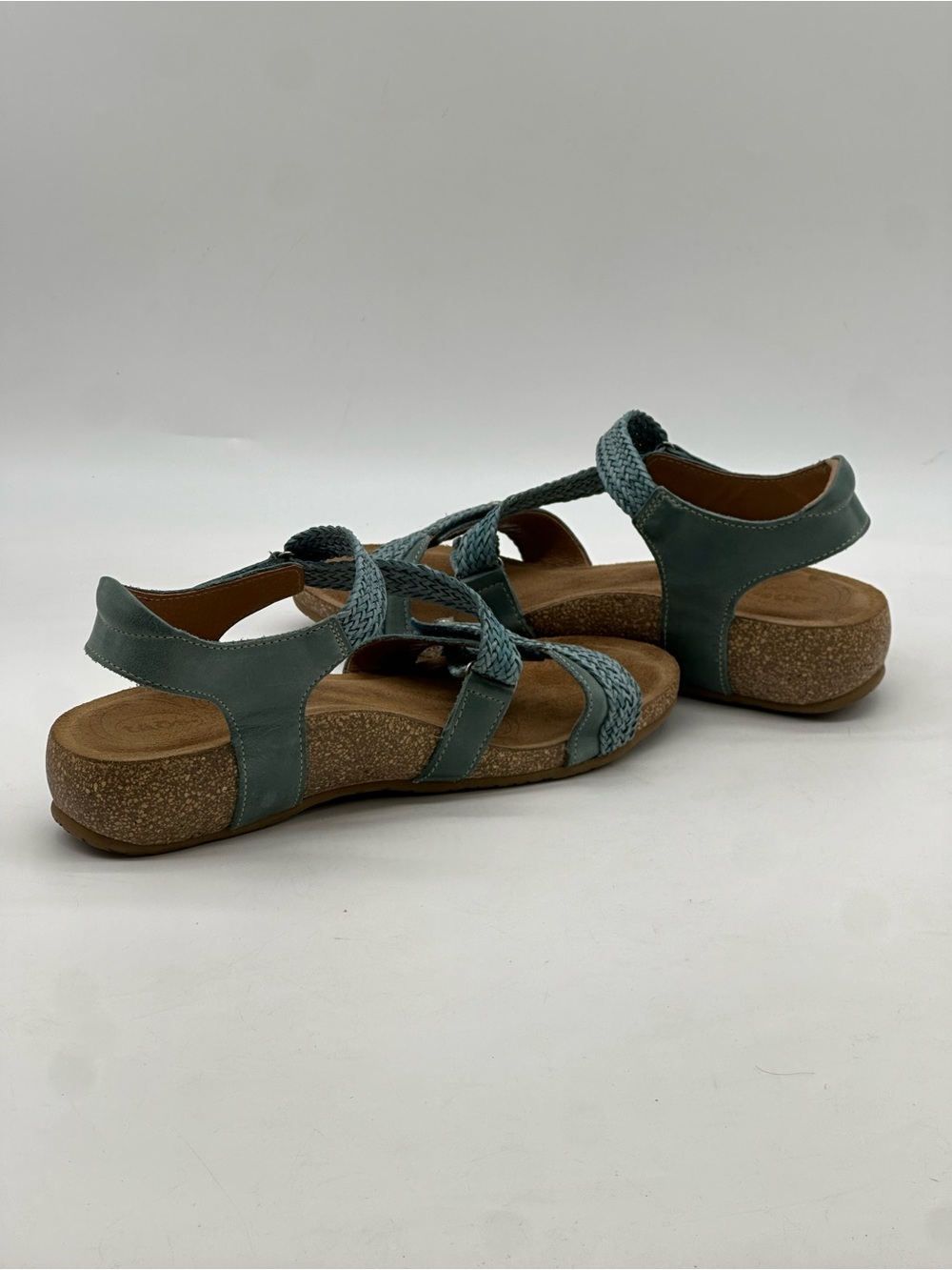 Taos Trulie Sandals. Size 10-10.5 - Picture 10 of 11